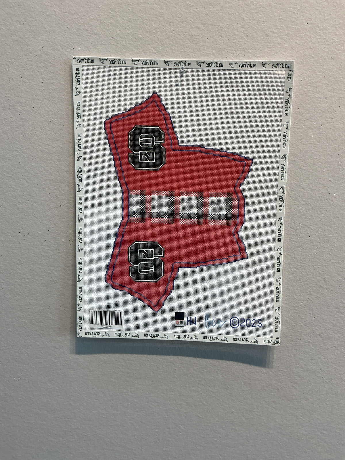 Hedgie Needlepoint NC State Putter Cover